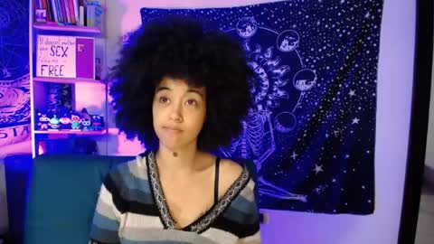 Ela  Help me reach 100 thumbs up online show from 07.24.26