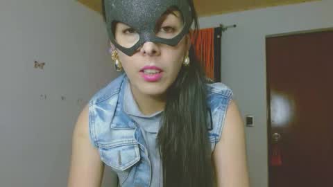 ela_3611 online show from 10.05.25