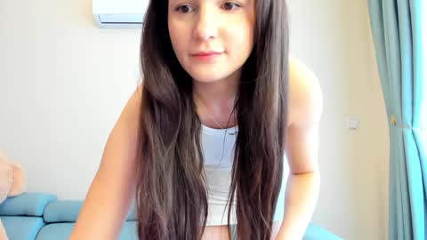 Snapshot of elaanna chatting on 09.22.25 Ela online show from 09.22.25