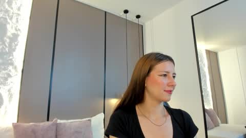 E L A I A online show from 02.23.26