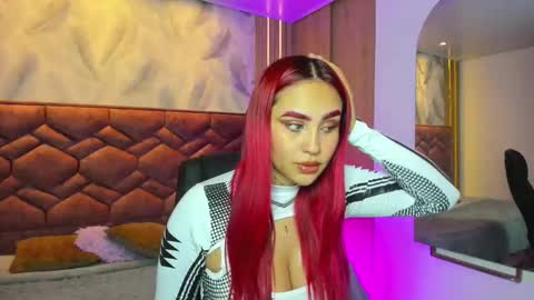 Elaia online show from 10.14.25