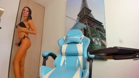 elalux777 online show from 10.20.25