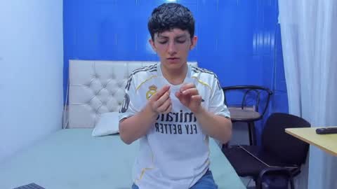 Elan Giralon online show from 06.20.26