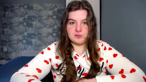 Elanis online show from 03.08.25