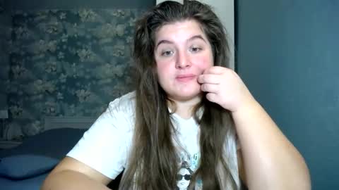 Elanis online show from 11.05.25