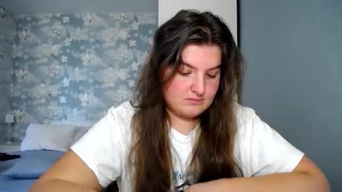 Snapshot of elanis_blair chatting on 04.01.26 Elanis online show from 04.01.26