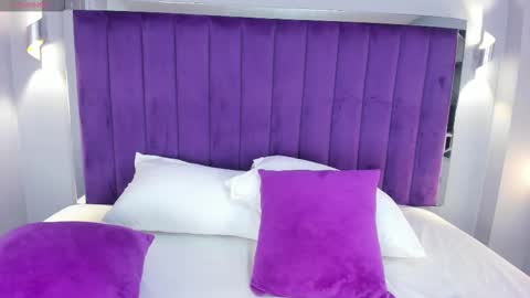 Ela online show from 10.25.25