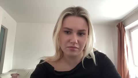 elaraluxxxe online show from 02.15.25