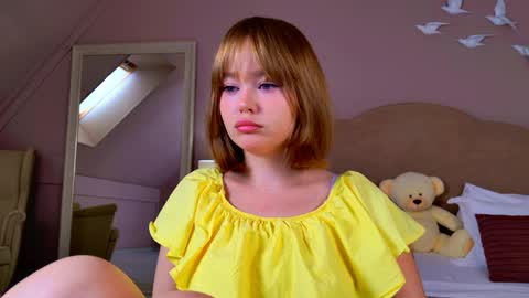 Snapshot of elaravance chatting on 06.08.26 elaravance online show from 06.08.26