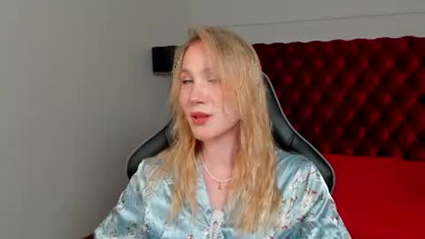 elaravoltage online show from 07.17.26