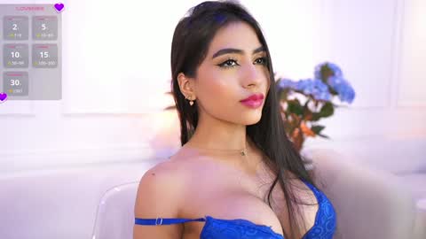Elasummeer online show from 12.26.24