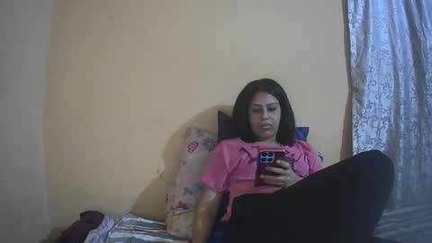 Isabella online show from 10.06.25