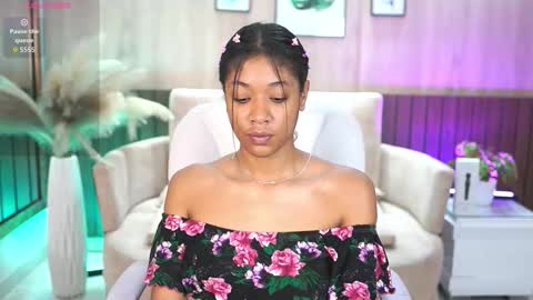 Electra Jones online show from 11.12.25