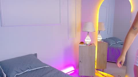 ELECTRA  online show from 12.03.25