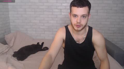 Snapshot of electric_smile chatting on 12.22.24 Alex online show from 12.22.24