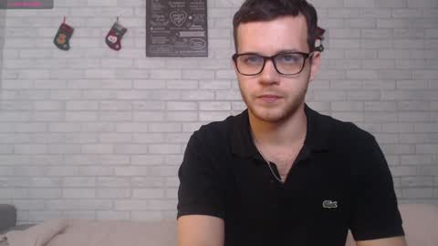 Snapshot of electric_smile chatting on 12.22.24 Alex online show from 12.22.24