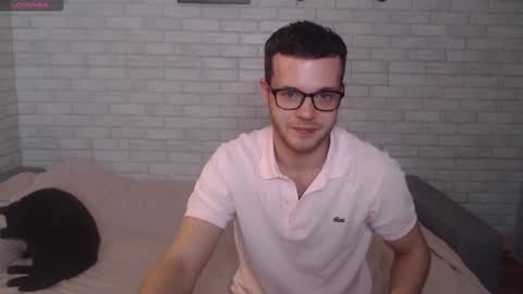 Snapshot of electric_smile chatting on 12.23.24 Alex online show from 12.23.24