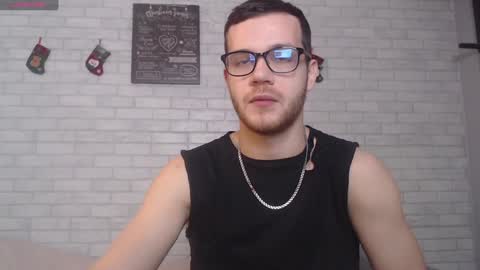 Snapshot of electric_smile chatting on 12.27.24 Alex online show from 12.27.24