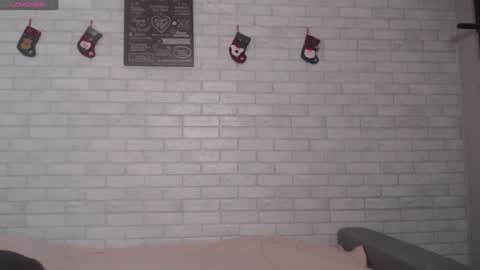 Snapshot of electric_smile chatting on 12.29.24 Alex online show from 12.29.24