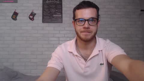 Snapshot of electric_smile chatting on 12.31.24 Alex online show from 12.31.24