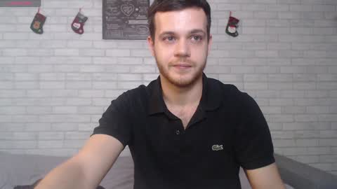 Snapshot of electric_smile chatting on 01.08.25 Alex online show from 01.08.25