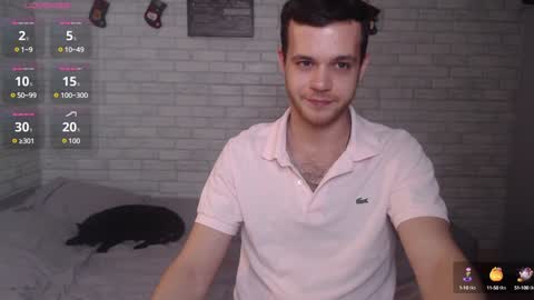 Snapshot of electric_smile chatting on 01.10.25 Alex online show from 01.10.25