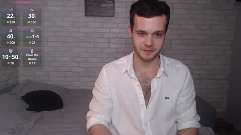 Snapshot of electric_smile chatting on 01.10.25 Alex online show from 01.10.25