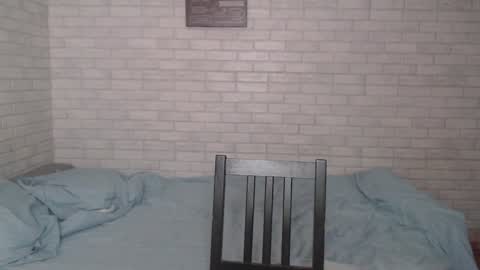 Snapshot of electric_smile chatting on 01.18.25 Alex online show from 01.18.25