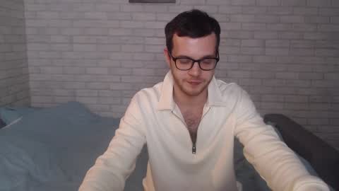 Snapshot of electric_smile chatting on 01.19.25 Alex online show from 01.19.25