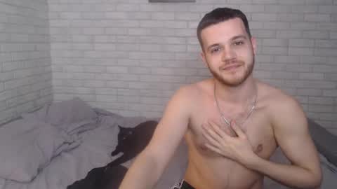 Snapshot of electric_smile chatting on 02.10.25 Alex online show from 02.10.25