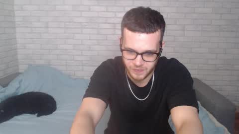 Snapshot of electric_smile chatting on 02.12.25 Alex online show from 02.12.25