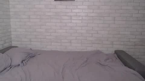 Snapshot of electric_smile chatting on 02.25.25 Alex online show from 02.25.25