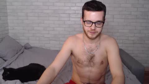 Snapshot of electric_smile chatting on 03.03.25 Alex online show from 03.03.25