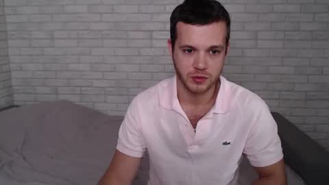 Snapshot of electric_smile chatting on 09.26.25 Alex online show from 09.26.25