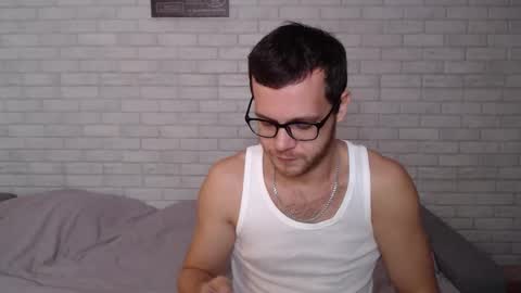 Snapshot of electric_smile chatting on 10.06.25 Alex online show from 10.06.25