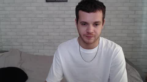 Snapshot of electric_smile chatting on 10.09.25 Alex online show from 10.09.25