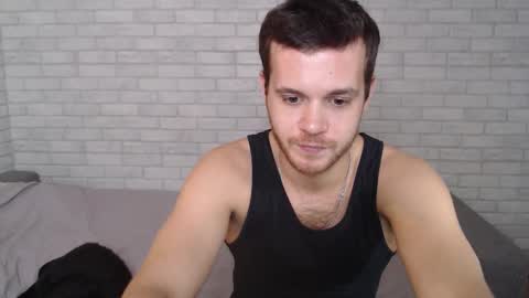 Snapshot of electric_smile chatting on 10.13.25 Alex online show from 10.13.25