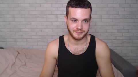 Snapshot of electric_smile chatting on 10.29.25 Alex online show from 10.29.25