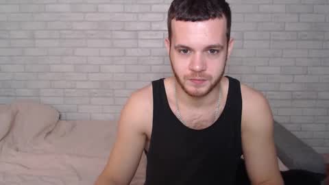 Snapshot of electric_smile chatting on 11.03.25 Alex online show from 11.03.25