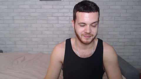 Snapshot of electric_smile chatting on 11.07.25 Alex online show from 11.07.25