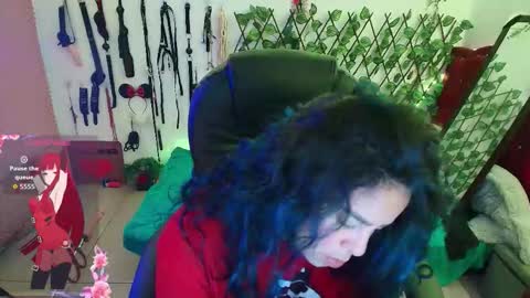 Snapshot of elektra_32 chatting on 10.04.25 elektra online show from 10.04.25