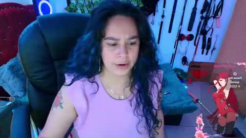 Snapshot of elektra_32 chatting on 10.14.25 elektra online show from 10.14.25