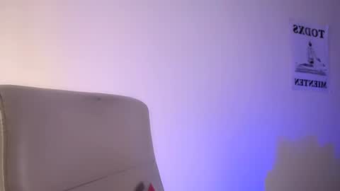 Snapshot of elektra_sky11 chatting on 01.29.25  Elektra Sky  online show from 01.29.25