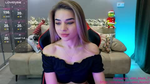 Snapshot of elen_black_23 chatting on 12.12.24 Lena - online show from 12.12.24