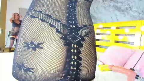 Elena online show from 01.28.25