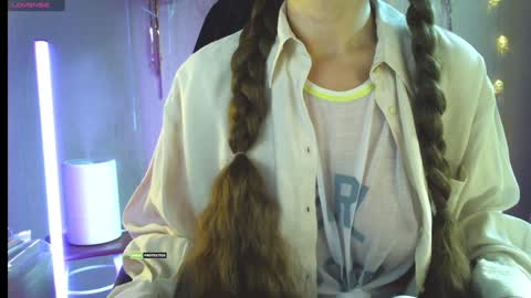 Snapshot of elenamiya chatting on 01.07.25 Heleonora online show from 01.07.25