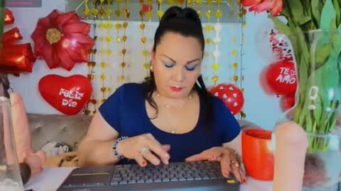 Snapshot of elenna_boobs_ chatting on 09.19.25 elenna_boobs_ online show from 09.19.25