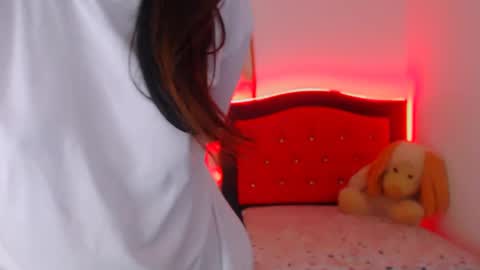 agnes online show from 12.21.24