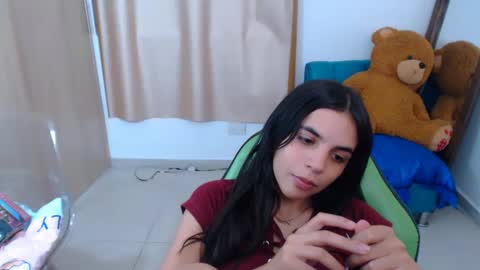 agnes online show from 02.25.25