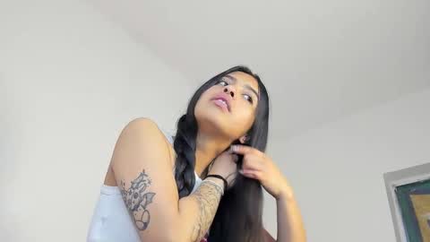 Elena  online show from 02.25.26